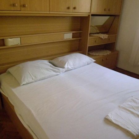 Apartments Ivan - 150 Meters From Beach 파그 외부 사진